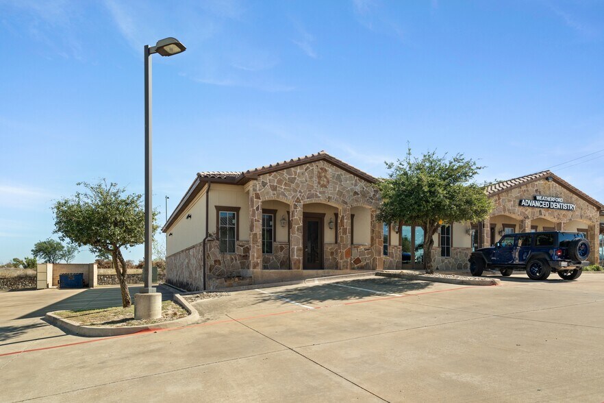 More Photos Of E 181 E BB Fielder Rd Suite 300, Weatherford Medical For Lease