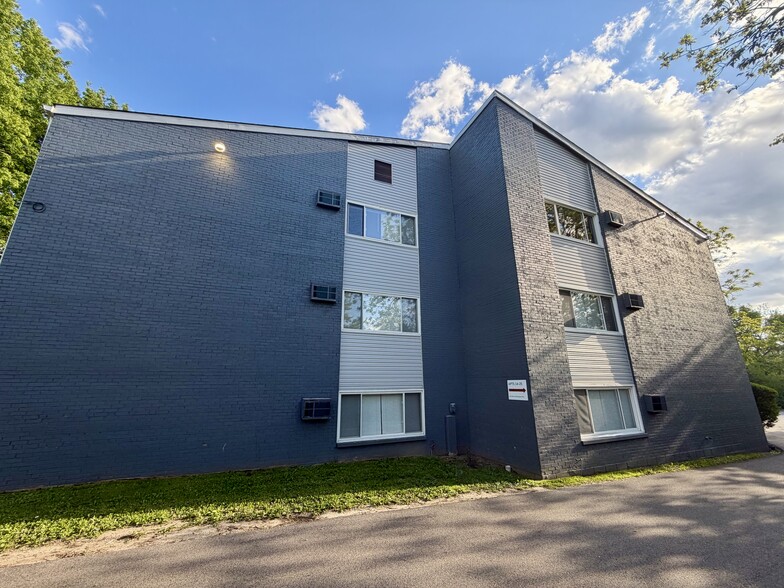 More Photos Of 3217 Wilmington Pike, Dayton Apartments For Sale