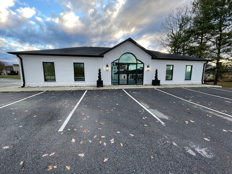 Primary Photo Of 2782 Waterlick Rd, Lynchburg Flex For Lease