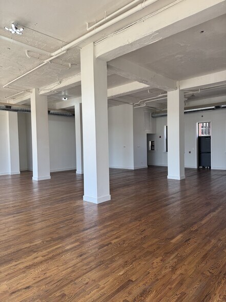 More Photos Of 3825 S Kingshighway Blvd, Saint Louis Apartments For Lease