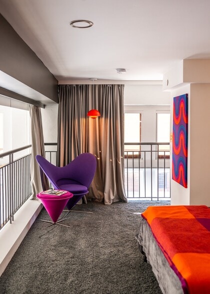 More Photos Of 523 Grand Blvd, Kansas City Apartments For Lease