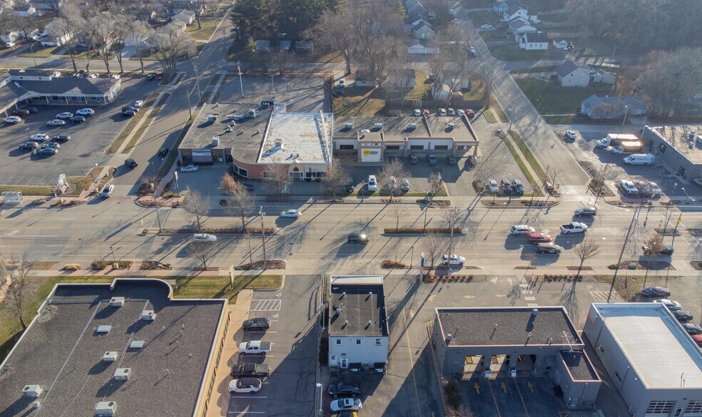 More Photos Of 2002 2nd St SW, Rochester Storefront Retail Office For Sale