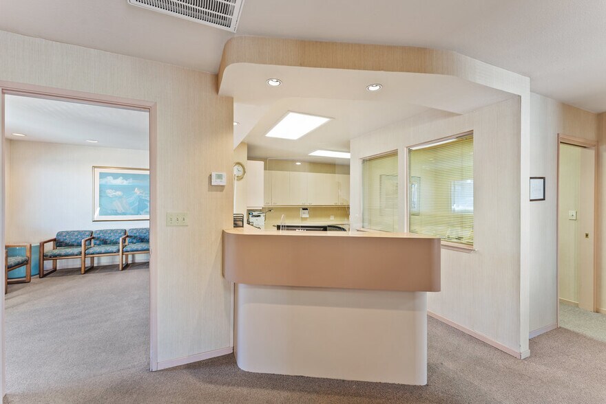 More Photos Of 64 Penny Ln, Watsonville Medical For Sale