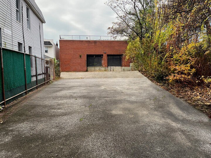 More Photos Of 69-07 69th Pl, Glendale Warehouse For Sale