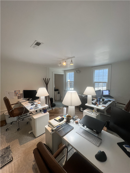 More Photos Of 46 Lois Ave, Greenville Storefront Retail Office For Lease