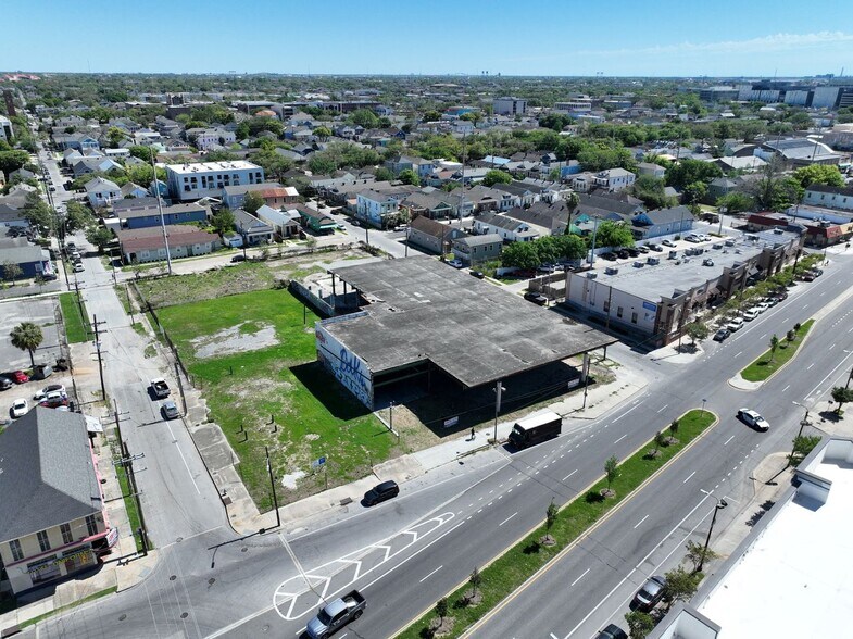 Primary Photo Of 3101 Tulane Ave, New Orleans Showroom For Sale