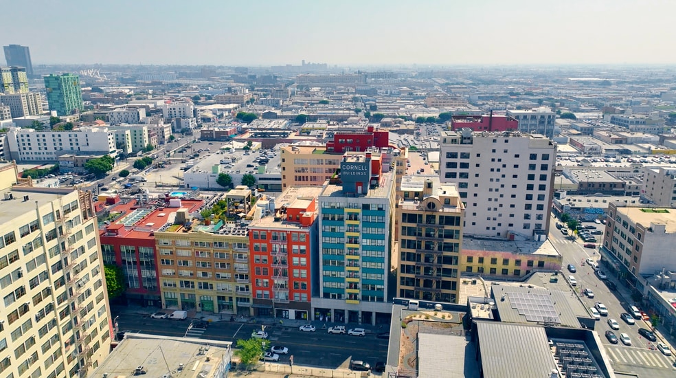 Primary Photo Of 746 S Los Angeles St, Los Angeles General Retail For Sale