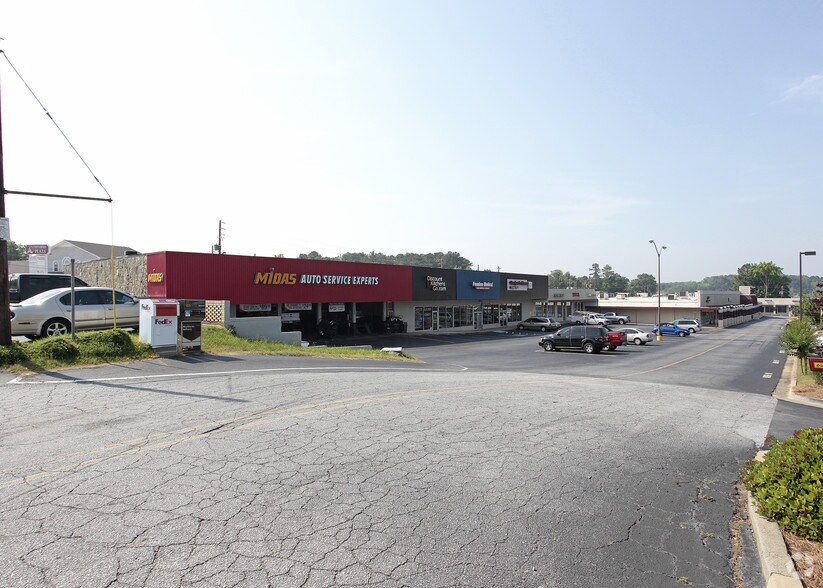 Primary Photo Of 45 Highway 85, Fayetteville Unknown For Lease