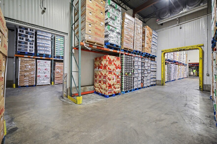 More Photos Of 10810 Withers Cove Park Dr, Charlotte Warehouse For Lease