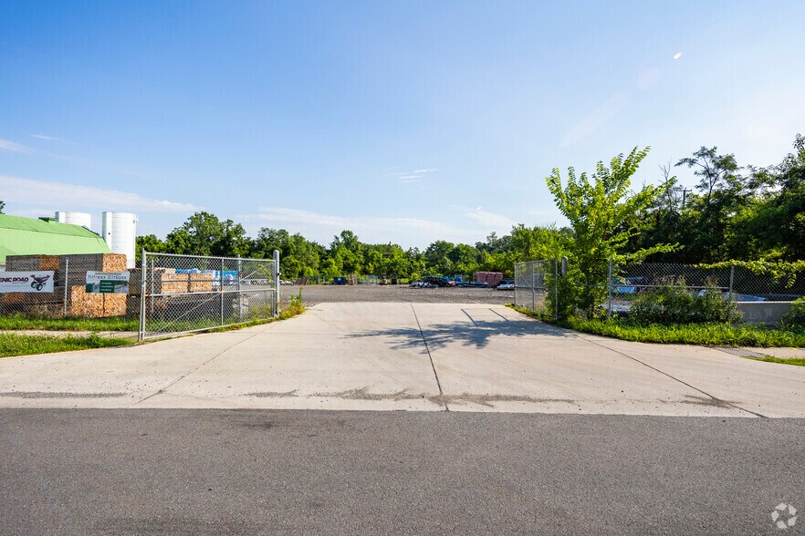 More Photos Of 14800 Thompson Rd, Chantilly Land For Sale