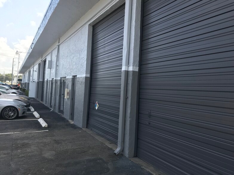 More Photos Of 2003-2033 W McNab Rd, Pompano Beach Warehouse For Lease