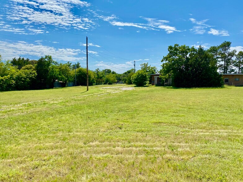 More Photos Of 5020 Sayle St, Greenville Assisted Living For Sale