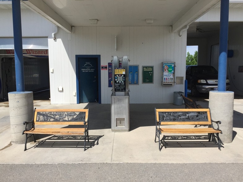 More Photos Of 3580 Ptarmigan Ln, Helena Carwash For Sale