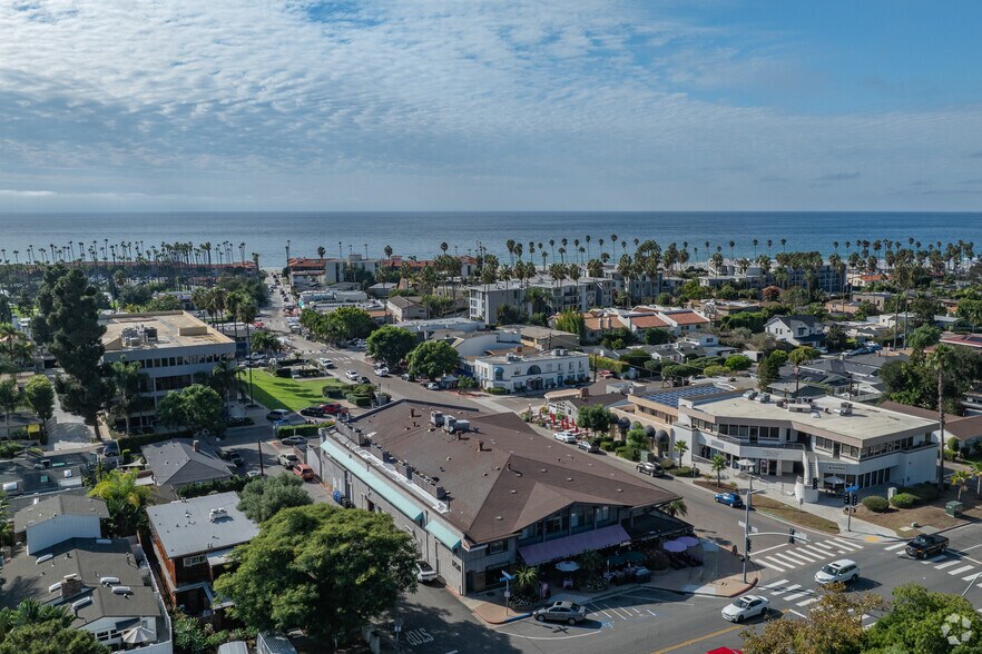 More Photos Of 2255-2261 Avenida De La Playa, La Jolla Storefront Retail Office For Lease