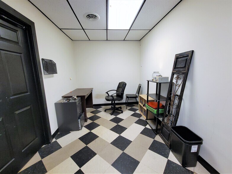 More Photos Of 1606 Argillite Rd, Flatwoods Restaurant For Sale