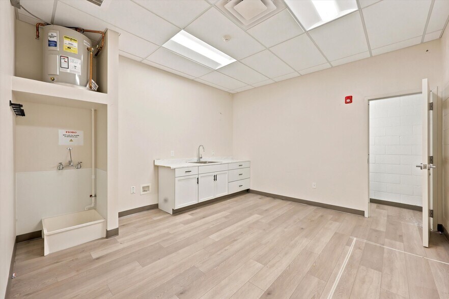 More Photos Of 440 W Route 70, Marlton Unknown For Lease