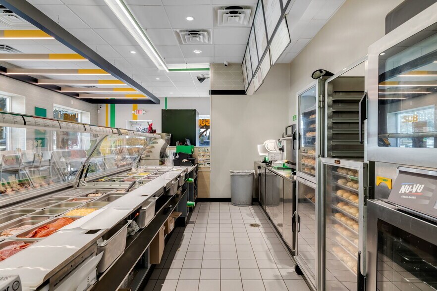 More Photos Of 99 Ohio River Blvd, Leetsdale Fast Food For Sale