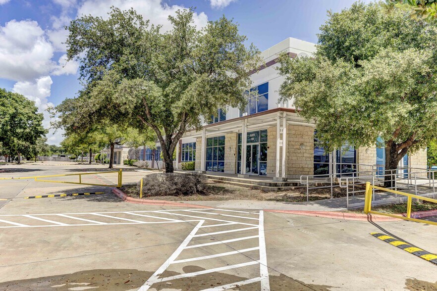 More Photos Of 9100 Hwy 290 E, Austin Research And Development For Sale