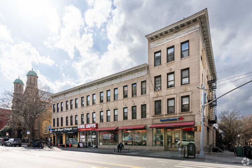 More Photos Of 274 7th Ave, Brooklyn Apartments For Sale