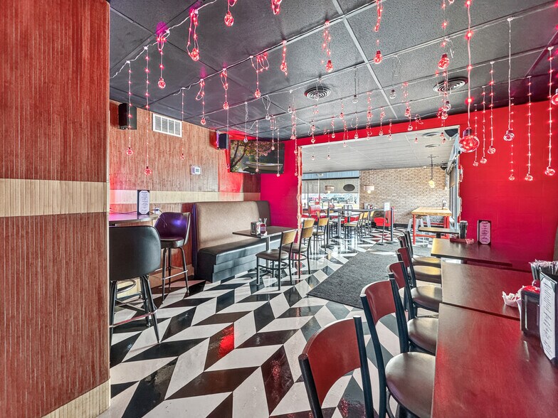 More Photos Of 2206 7th Ave, Altoona Restaurant For Sale