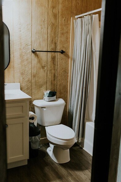 More Photos Of 896 Wilderness Rd, Mammoth Cave All Leisure For Sale
