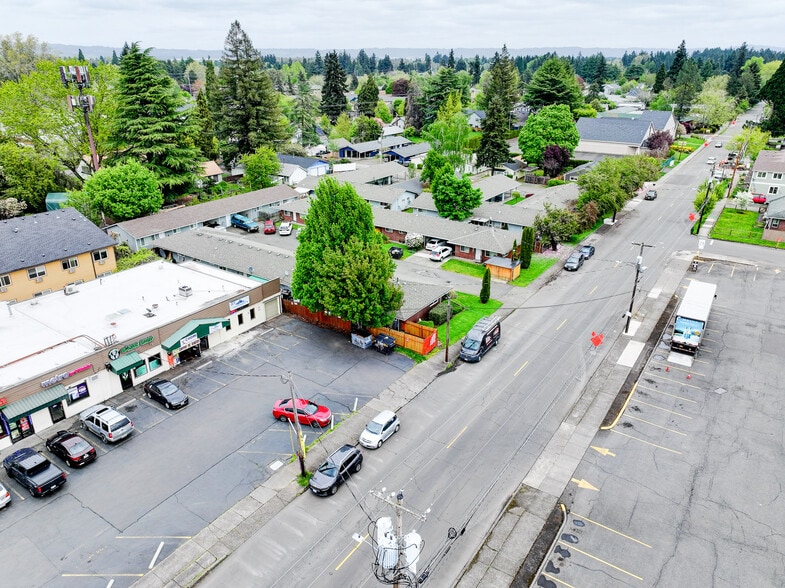 More Photos Of 1049 SE Walnut St, Hillsboro Apartments For Sale
