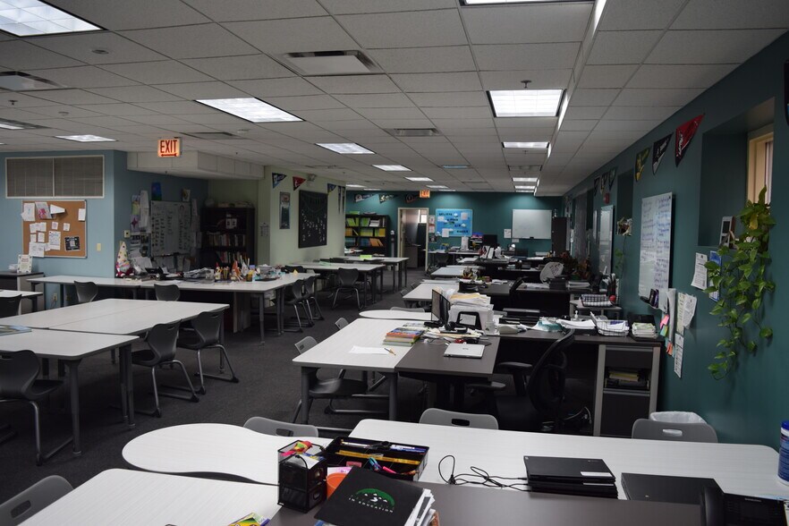 More Photos Of 3100 W Belmont Ave, Chicago General Retail For Sale