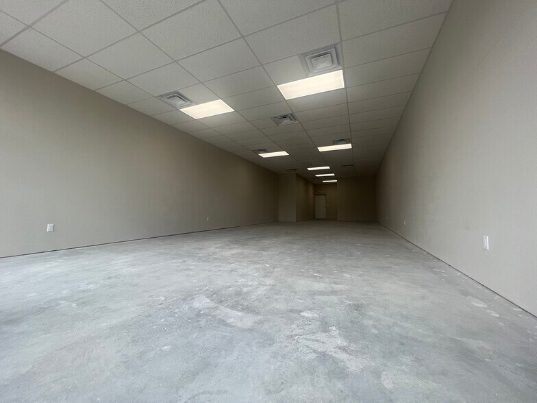 More Photos Of 3519 E Central Ave, Wichita Storefront For Lease