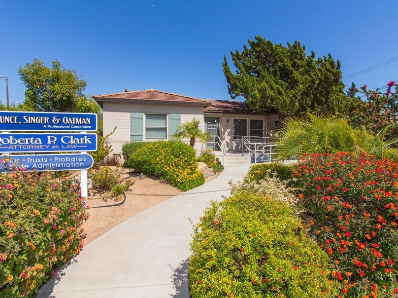 More Photos Of 315 N Vine St, Fallbrook Office For Sale