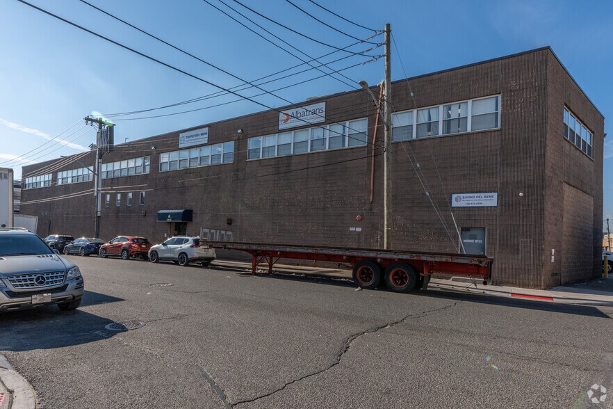 More Photos Of 149-10 183rd St, Jamaica Warehouse For Lease