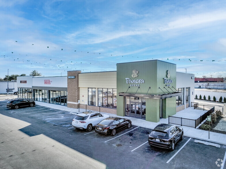 More Photos Of 1900 Veterans Memorial Hwy, Islandia General Retail For Lease