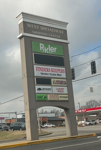 More Photos Of 1500 W Broadway St, Princeton Unknown For Lease