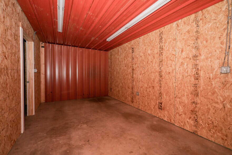 More Photos Of 717 E Loop 281, Longview Industrial For Lease