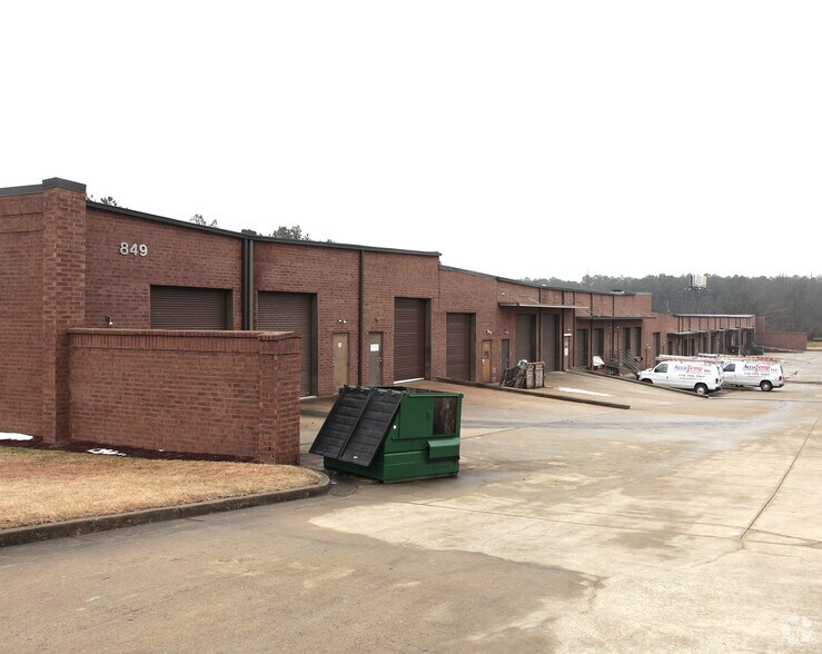 More Photos Of 849 Pickens Industrial Dr, Marietta Distribution For Lease