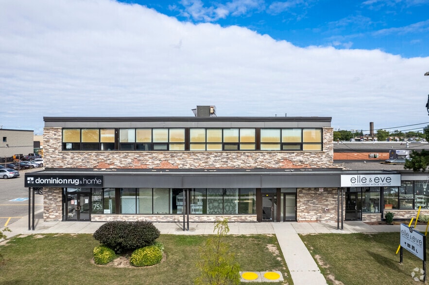 More Photos Of 44-52 Samor Rd, Toronto Light Distribution For Lease