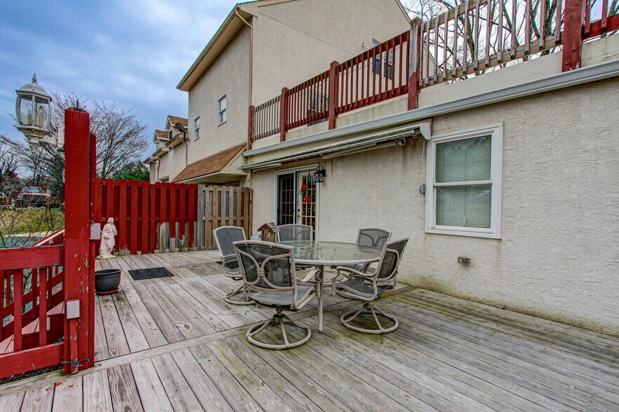 More Photos Of 3328 Huntingdon Pike, Huntingdon Valley Service For Sale