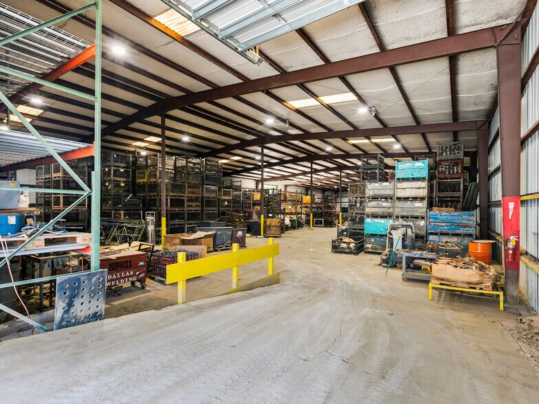 More Photos Of 341 L a White dr, Fletcher Industrial For Lease