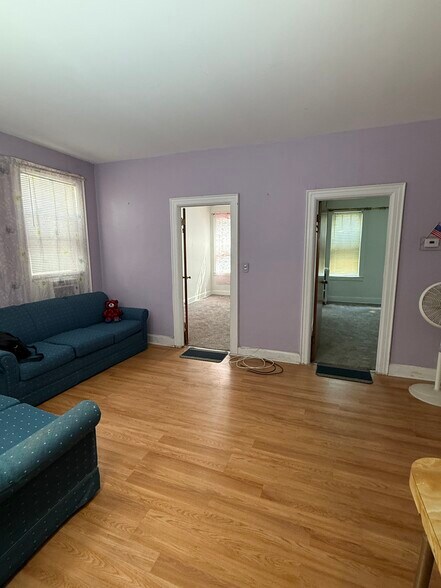 More Photos Of 4715 47th St, Woodside Apartments For Sale