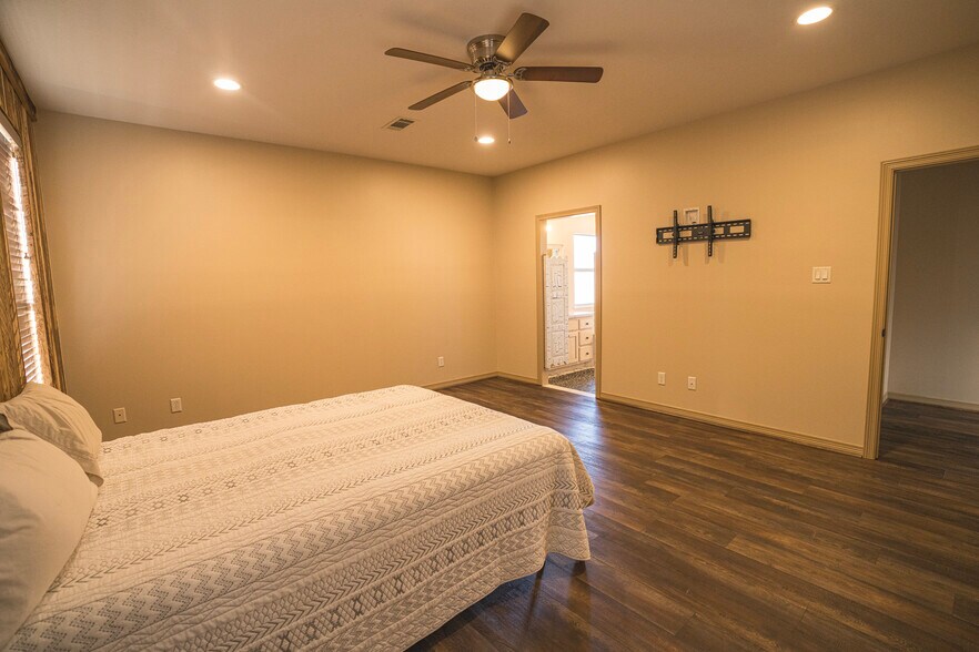 More Photos Of 573 FM 980 Rd, Huntsville Land For Sale