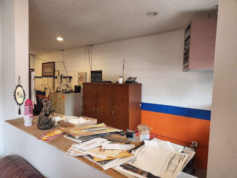 More Photos Of 2575 S High St, Columbus Auto Repair For Sale