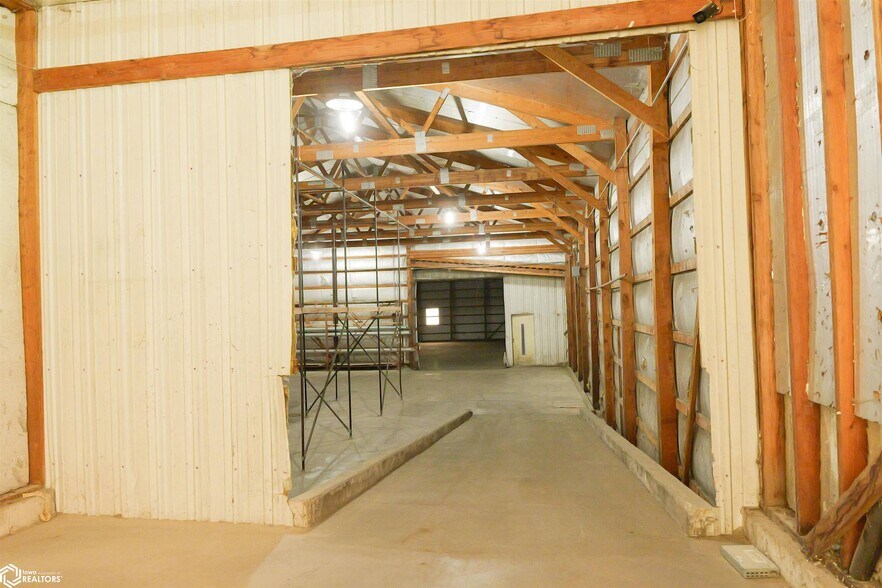 More Photos Of 1130 Broadway St, West Burlington Industrial For Lease