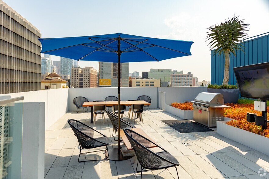 More Photos Of 1200 S Broadway, Los Angeles Apartments For Lease
