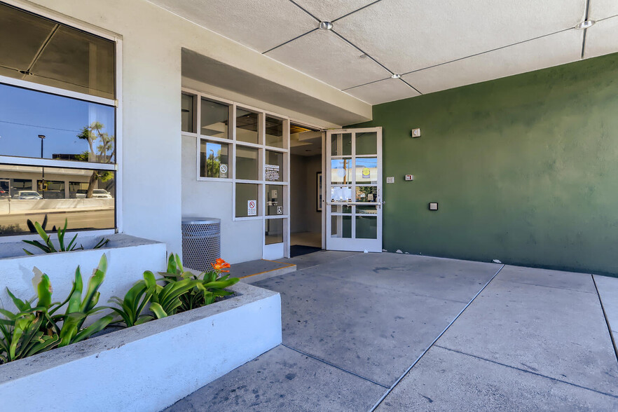 More Photos Of 5620 Wilbur Ave, Tarzana Office For Sale