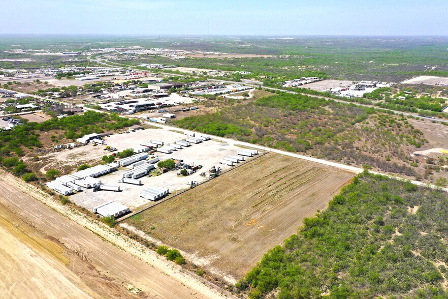 More Photos Of 0000 Sulfer Mine Rd, Laredo Land For Sale