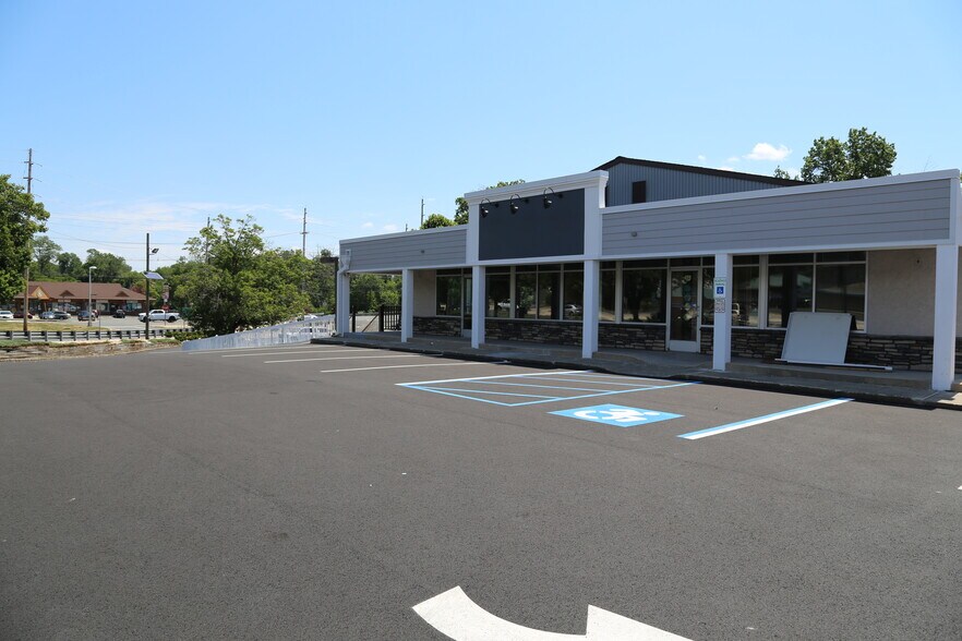 More Photos Of 353 Us Highway 22, Green Brook General Retail For Lease