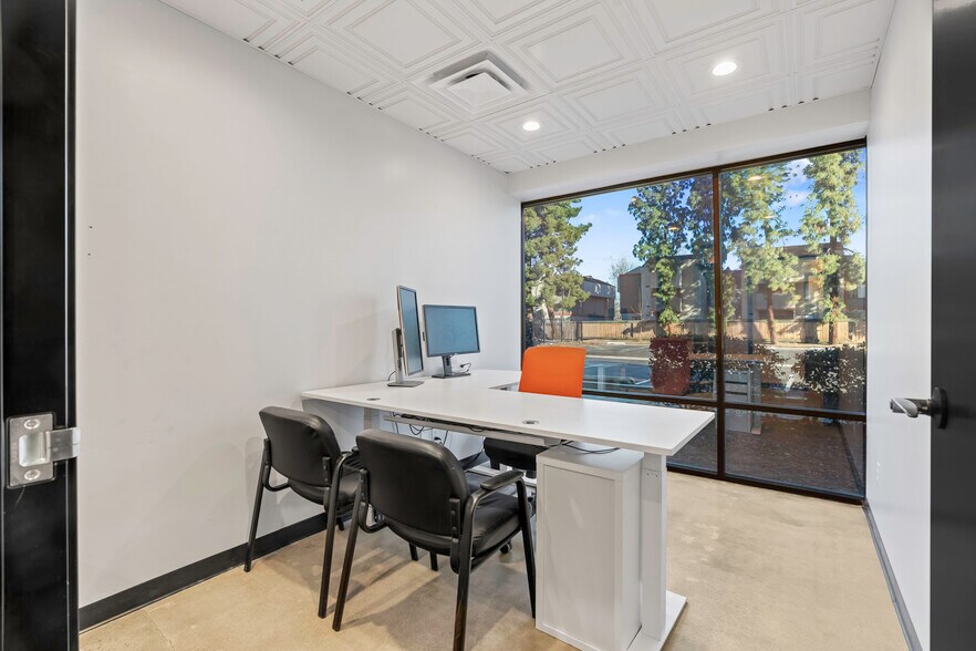 More Photos Of 4600 W American Ave, Bakersfield Office For Sale