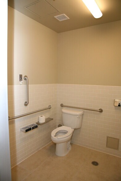 More Photos Of 3620 N 4th Ave, Phoenix Specialty For Sale