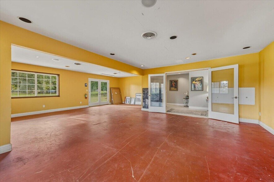 More Photos Of 11859 Tammy Way, Grass Valley Office For Sale