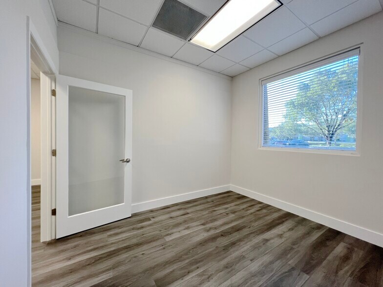 More Photos Of 7791 NW 46th St, Doral Office For Sale