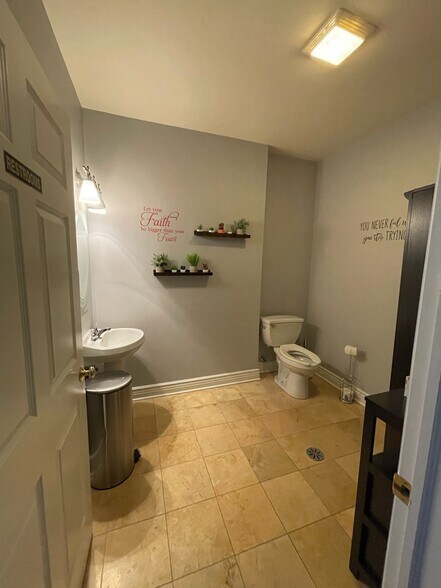 More Photos Of 2521 W North Ave, Chicago Storefront Retail Residential For Lease